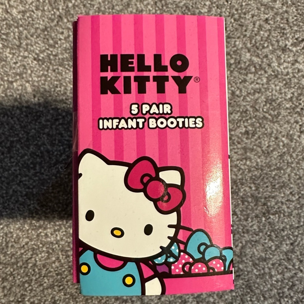 Genuine Hello Kitty Baby booties cute socks 5 pack - Picture 2 of 4